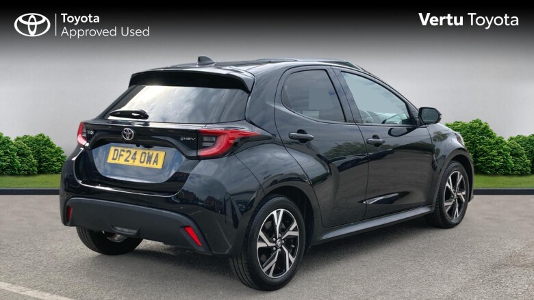 Toyota Yaris 1.5 Hybrid Design 5dr CVT Hybrid Hatchback